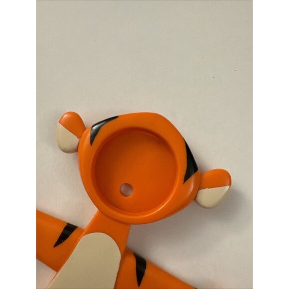 Disney Store Tigger Round Picture Frame Figure D4 - Picture 2 of 3
